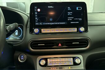 Hyundai Kona MY22 electric 64kWh, 3f/TČ,SoH 100% záruka, DPH - 10