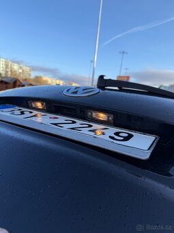 Vw  Touran 2.0tdi 103kw rok 11/2007 - 10