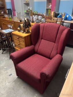 PRODÁM TŘI KŘESLA RELAXAČNÍ -2KS A 1KS-UŠÁK - 10