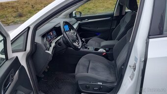 VW GOLF 8 Variant 2.0 TDI, Life,koupeno v ČR, servis, DPH - 10