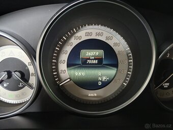 Kabriolet Mercedes-BENZ Třídy E - 10