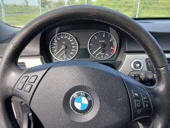 BMW 320d - 10