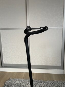 Akustická kytara Yamaha C40 - 10