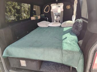 VW Transporter 103kw obytny - 10