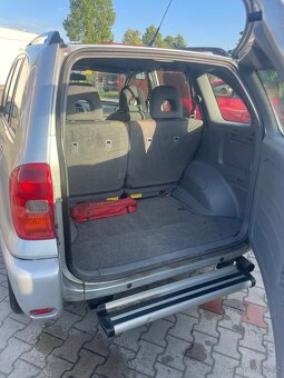 Toyota RAV4 2.0i 110kw 4x4 - 10