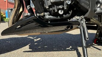 Yamaha FZ8 - 10