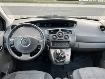 Renault Megane Scenic 1.9 DCi 96kw TZ - 10