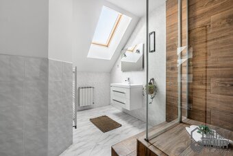 Dvougenerační RD (3+1, 4+kk), 2.135 m2 pozemek, Železný Brod - 10