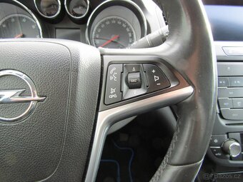 Opel Insignia 2.0CDTi ,  118 kW nafta, 2012 - 10