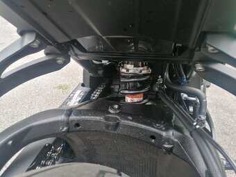 Suzuki GSX-S 1000F - 10