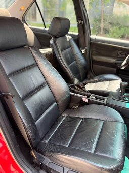 BMW E36 318is - 10