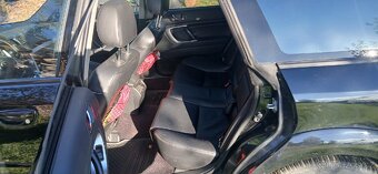 Subaru Legacy Outback - 10