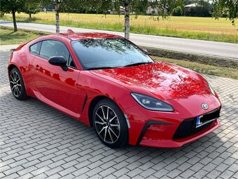 TOYOTA GR86 2.4 6MT - TOP - 10