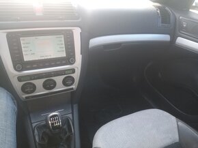 Škoda Octavia II VRS, 2.0 , 125 kW - 10