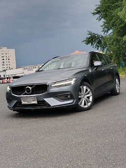 Volvo V60 MOMENTUM 2.0 D4 AWD - 10