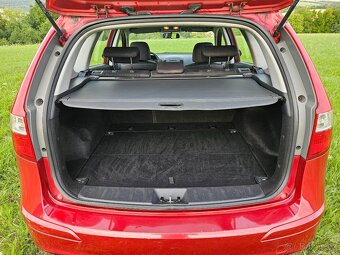 Hyundai i30 kombi 1.6 92kw ,rv.2012,nové Lpg - 10