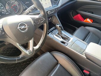 Opel Insignia 1.5 Turbo Benzín - 10