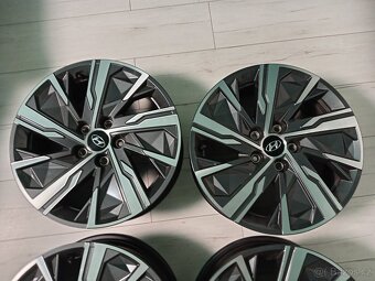 Originál ALU kola Hyundai Tucson R17 + čidla - 10