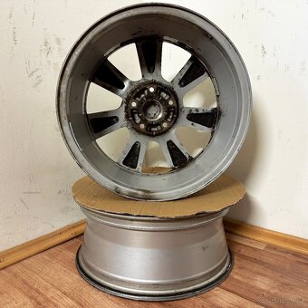 RENAULT SCÉNIC 5x114,3 R17 ET49 (7.0Jx17) 66,1mm - 10