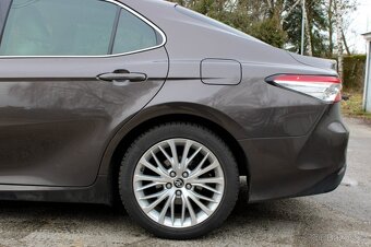 Toyota Camry 2.5 Hybrid Executive e-CVT - 10