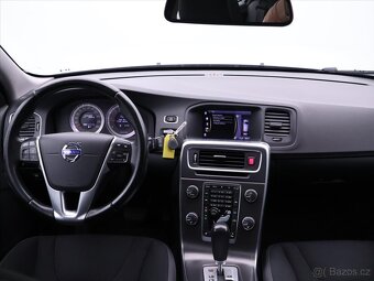 Volvo V60 2,0 D4 120kW Automat Momentum (2012) - 10