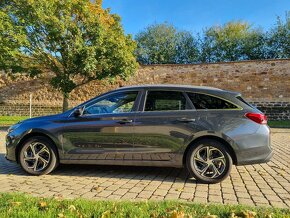 Hyundai i30 1.5i CVVT SMART KOMBI - 10
