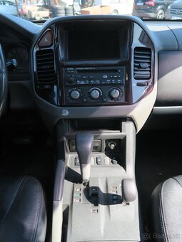 Mitsubishi Pajero V60 3.2 DI-D 4X4 118kW 7MÍST NEHAVAROVANÉ - 10