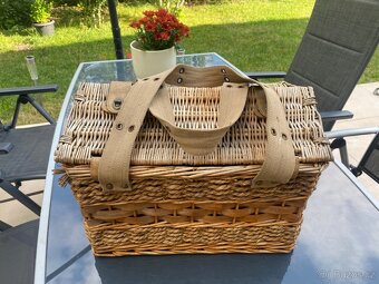 Piknikový koš - 10