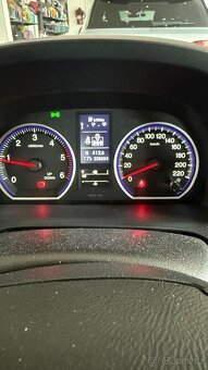 Honda CR-V 2.2 i-dtec 110kw 228000km - 10