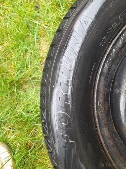 Zimní pneumatiky 215/65R/15 - 10