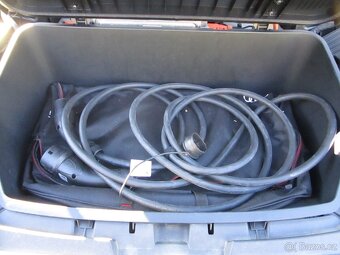 Audi Q8 E-Tron 50 Sline - 10