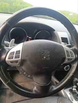 PEUGEOT 4007 2,2 hdi , 4x4 , AWD,7 míst, automat. - 10