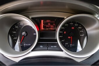Seat Ibiza 1.6 77kW / Sezónne prezutie / 1. Majiteľ / - 10