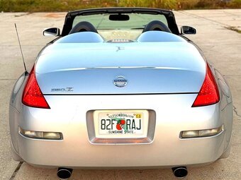 2006 Nissan 350Z Touring | 3.5L V6 - 10