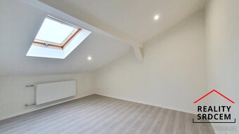 Pronájem podkrovního bytu 4+kk, 95 m2, ul. Nivnická, Ostrava - 10