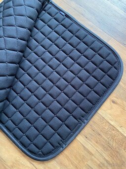 Podsedlova decka Kingsland cerna DL - 10