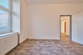 Prodej bytu 3+1 po rekonstrukci v Trutnově - 10