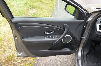 Renault Megane 3 kombi, 2.0 dCi, 118kW, max.výbava - 10