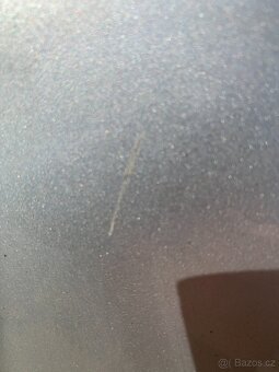 vw golf V 5 kapota stribrna haubna jetta - 10