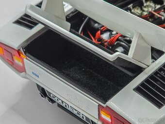 Lamborghini Countach 5000s 1:18 Autoart - 10