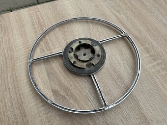 Volha Gaz 21, střed volantu, originál - 10
