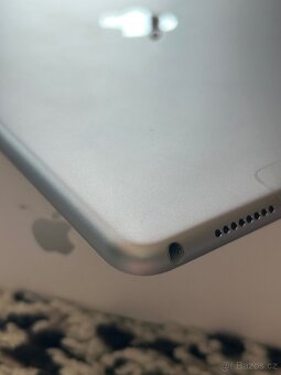 iPad Pro 2019 10.5” skvělý stav+příslušenství - 10