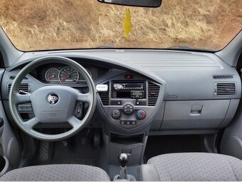 KIA CARENS 1.6 - 10