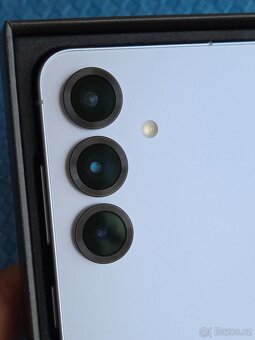 Samsung Galaxy S25 Icyblue 128GB ZÁNOVNÍ - 10