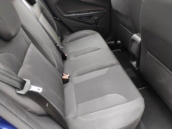 Ford Fiesta - 10