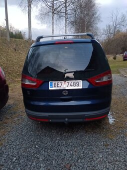 Ford Galaxy - 10