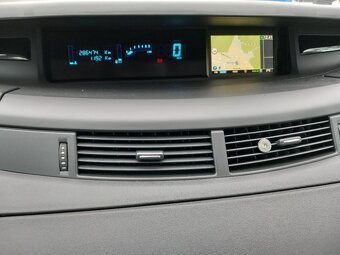 Renault Espace 4 2.0 Dci, rok 2011 - 10