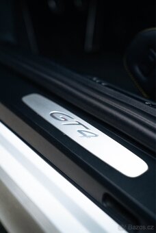 Porsche Cayman 981 GT4 Clubsport, Approved záruka - 10