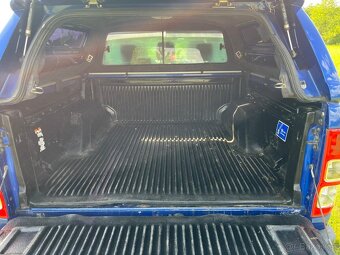 FORD RANGER 3,2TDCI LIMITED MANUÁL DOUBLECAB HARDTOP - 10