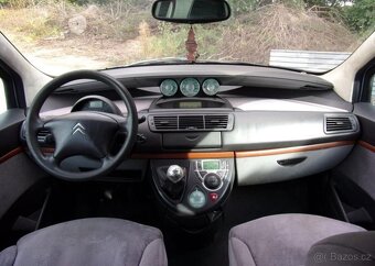 Citroën C8 2.2HDi94kW 278000KM 7MÍST STK nafta manuál 94 kw - 10